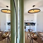 We Live Inn Sharies Reims - A602